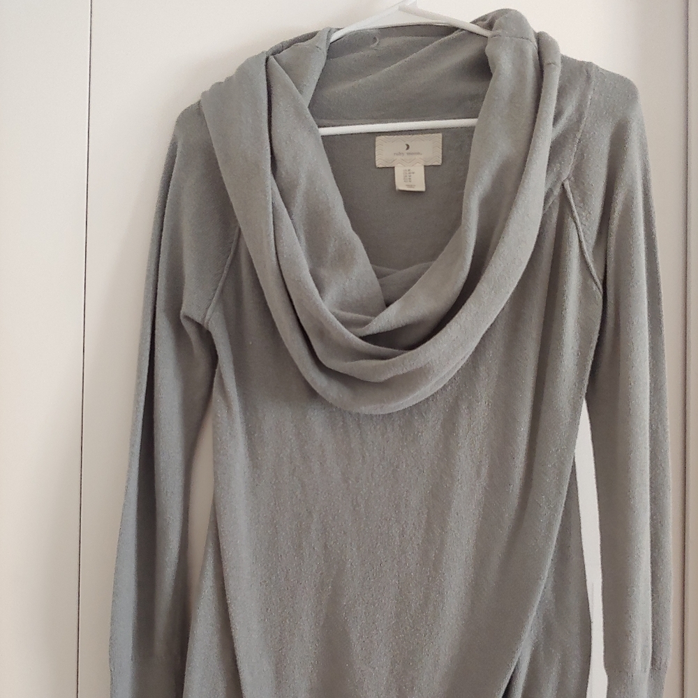 Light Sweater